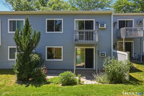 Tiny photo for 274 Church Street #3D, Guilford, CT 06437 (MLS # 24183332)