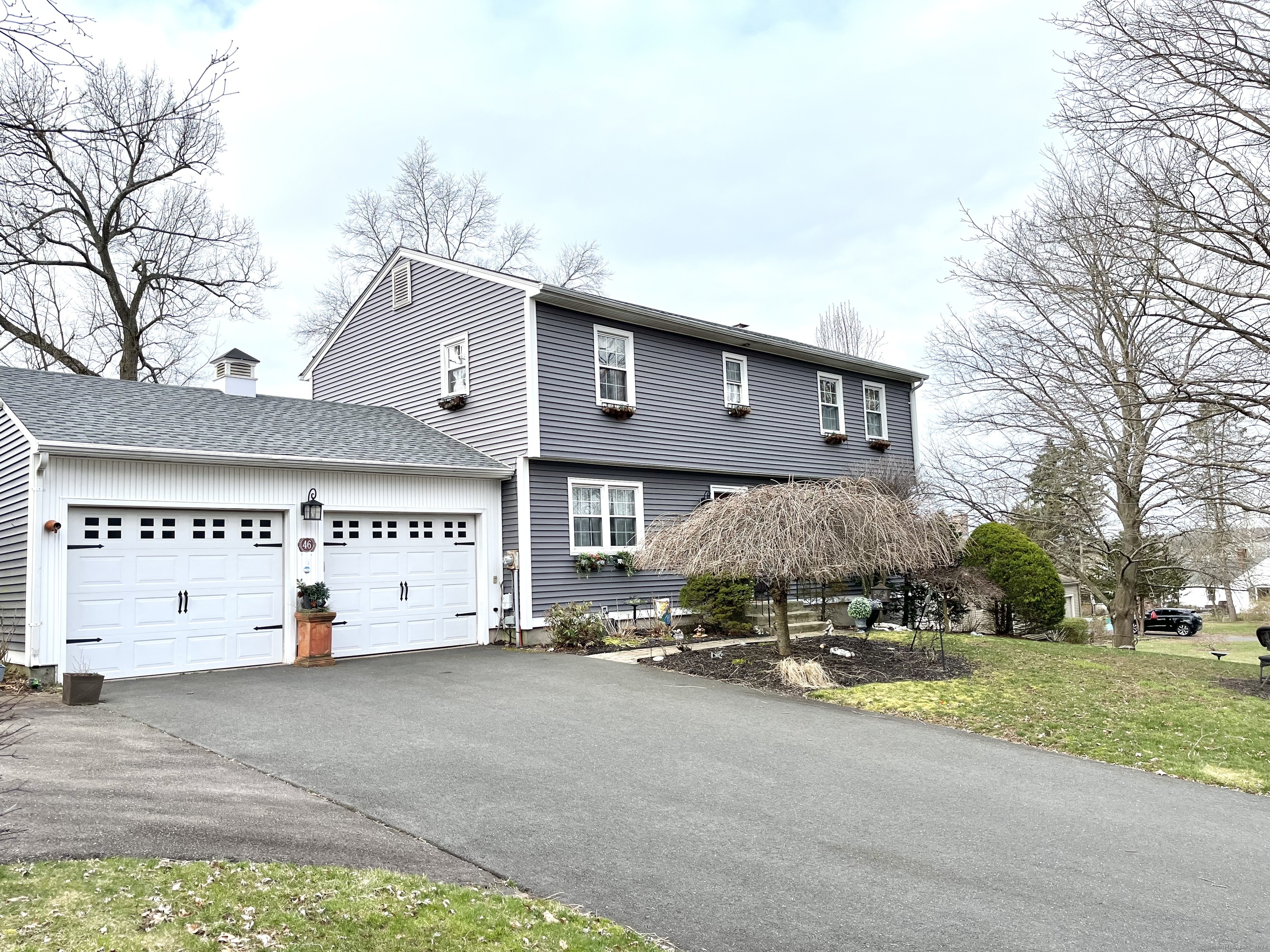 Property for Sale at 46 Joyce Lane, Manchester, Connecticut - Bedrooms: 4 
Bathrooms: 3 
Rooms: 9  - $459,000