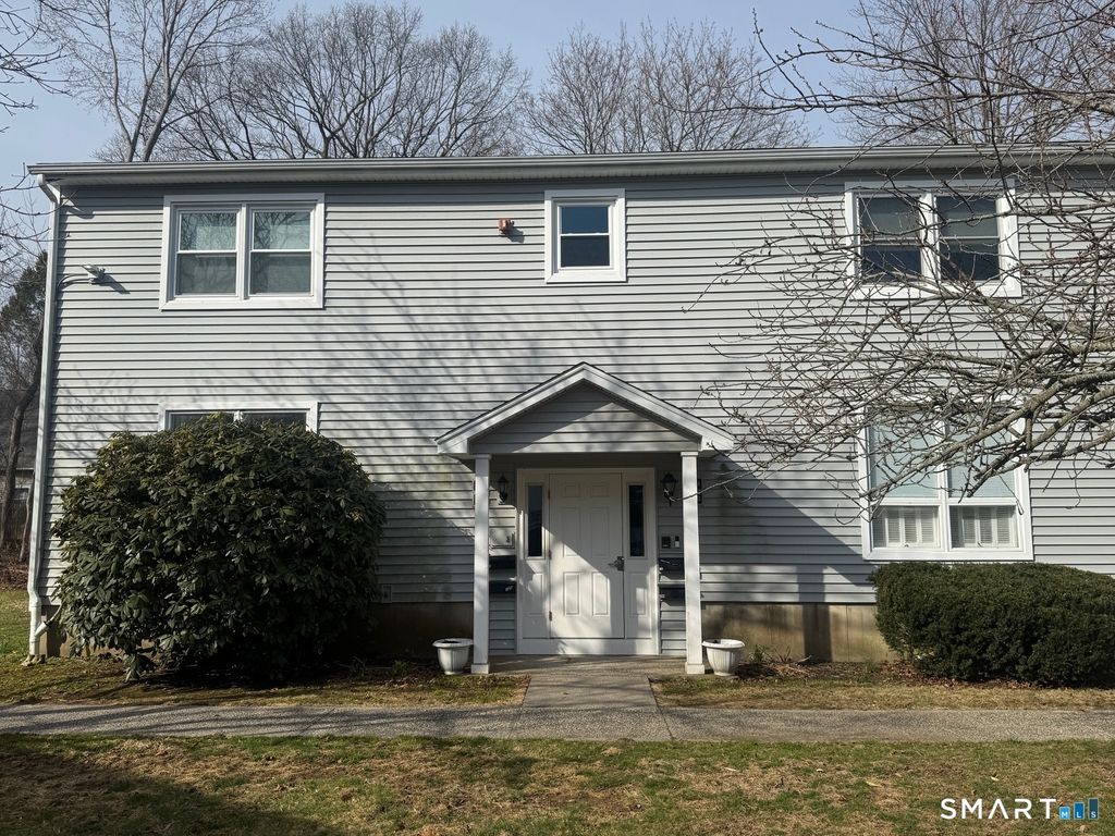 Photo of 135 Carriage Path S #135, Milford, CT 06460 (MLS # 24163791)