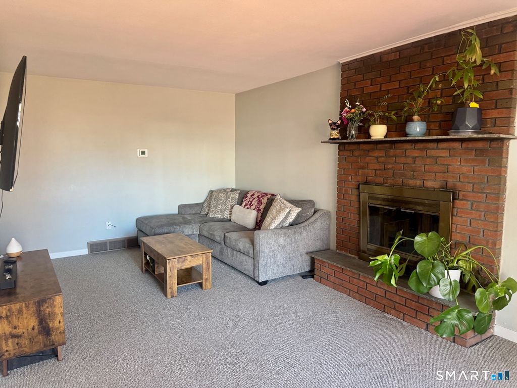 Photo of 135 Carriage Path S #135, Milford, CT 06460 (MLS # 24163791)