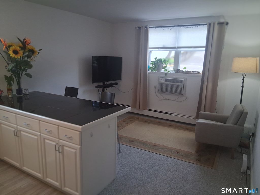 Photo of 1 Walter Avenue #42, Norwalk, CT 06851 (MLS # 24167267)