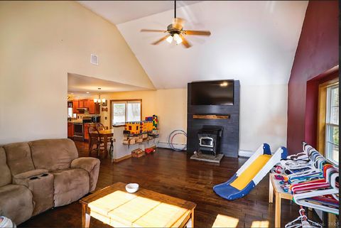 Tiny photo for 15 Ryler Court, Thompson, CT 06255 (MLS # 24135357)