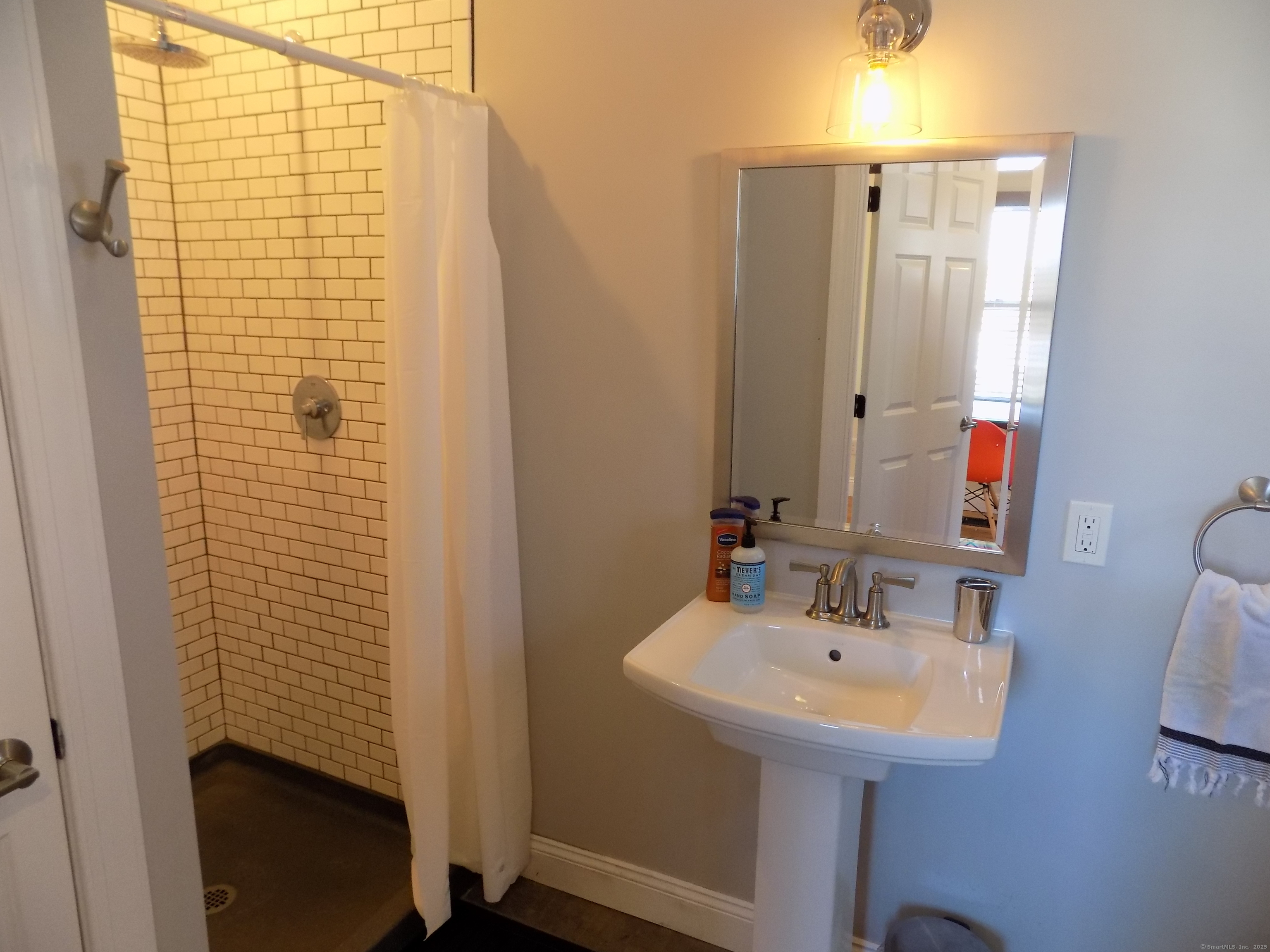 17 Hickory Street, Plymouth, Connecticut image 15