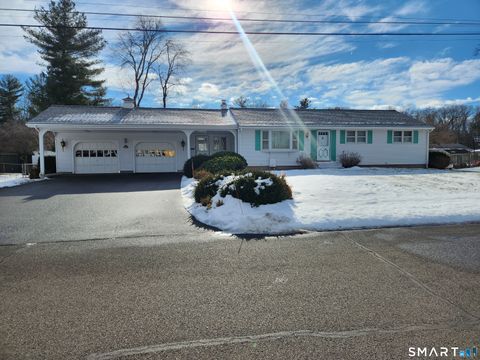 24 Iroquois Road Enfield CT 06082