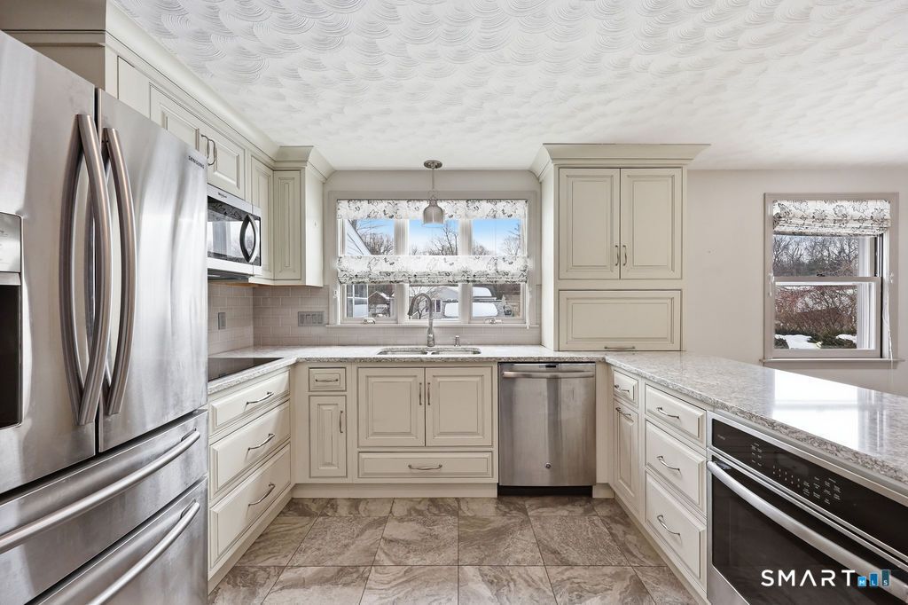 Photo of 24 Iroquois Road, Enfield, CT 06082 (MLS # 24148073)