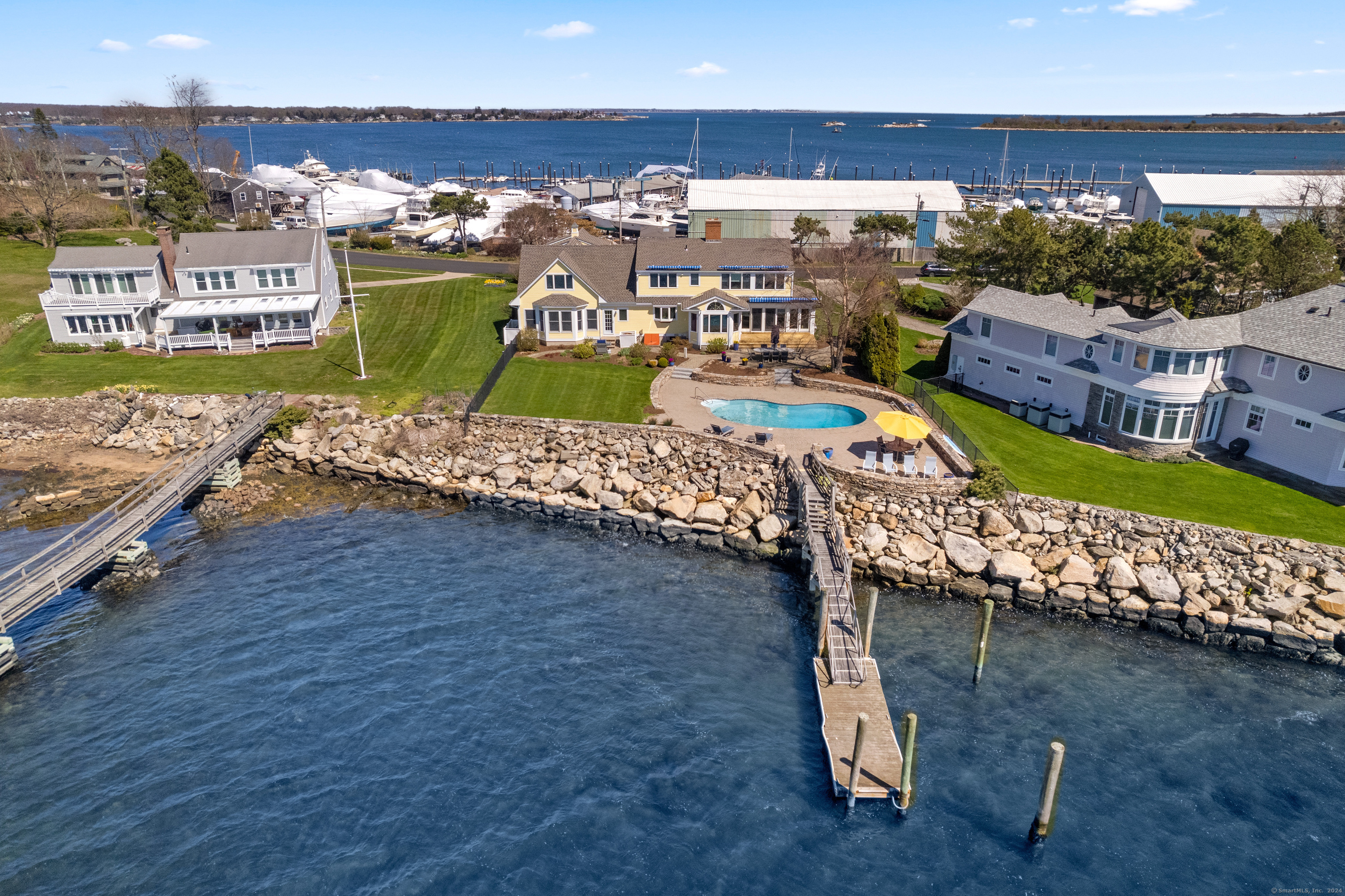 Property for Sale at 158 Pearl Street, Groton, Connecticut - Bedrooms: 3 
Bathrooms: 4 
Rooms: 8  - $2,875,000