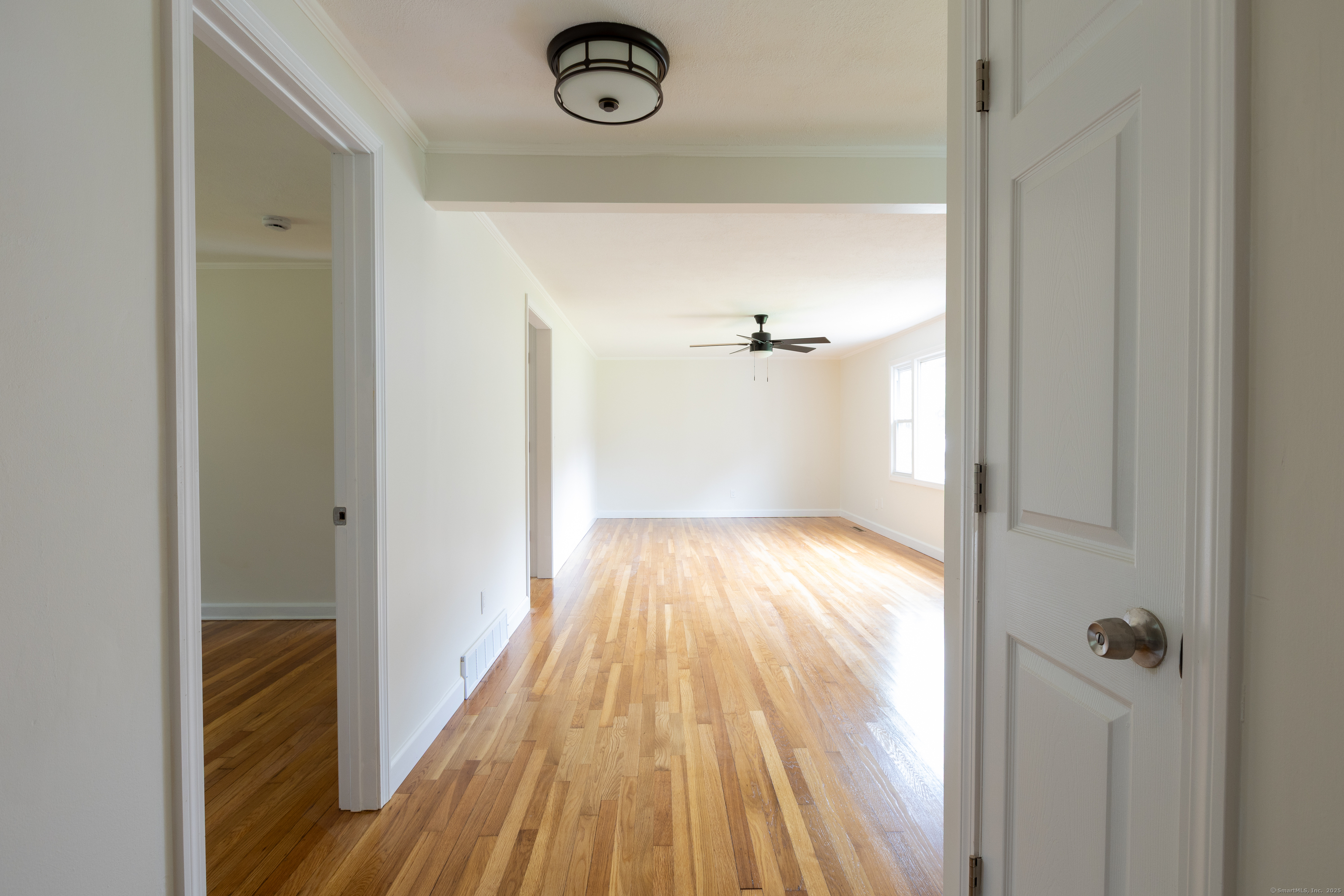 38 Dinwoodie Drive, North Branford, Connecticut image 11