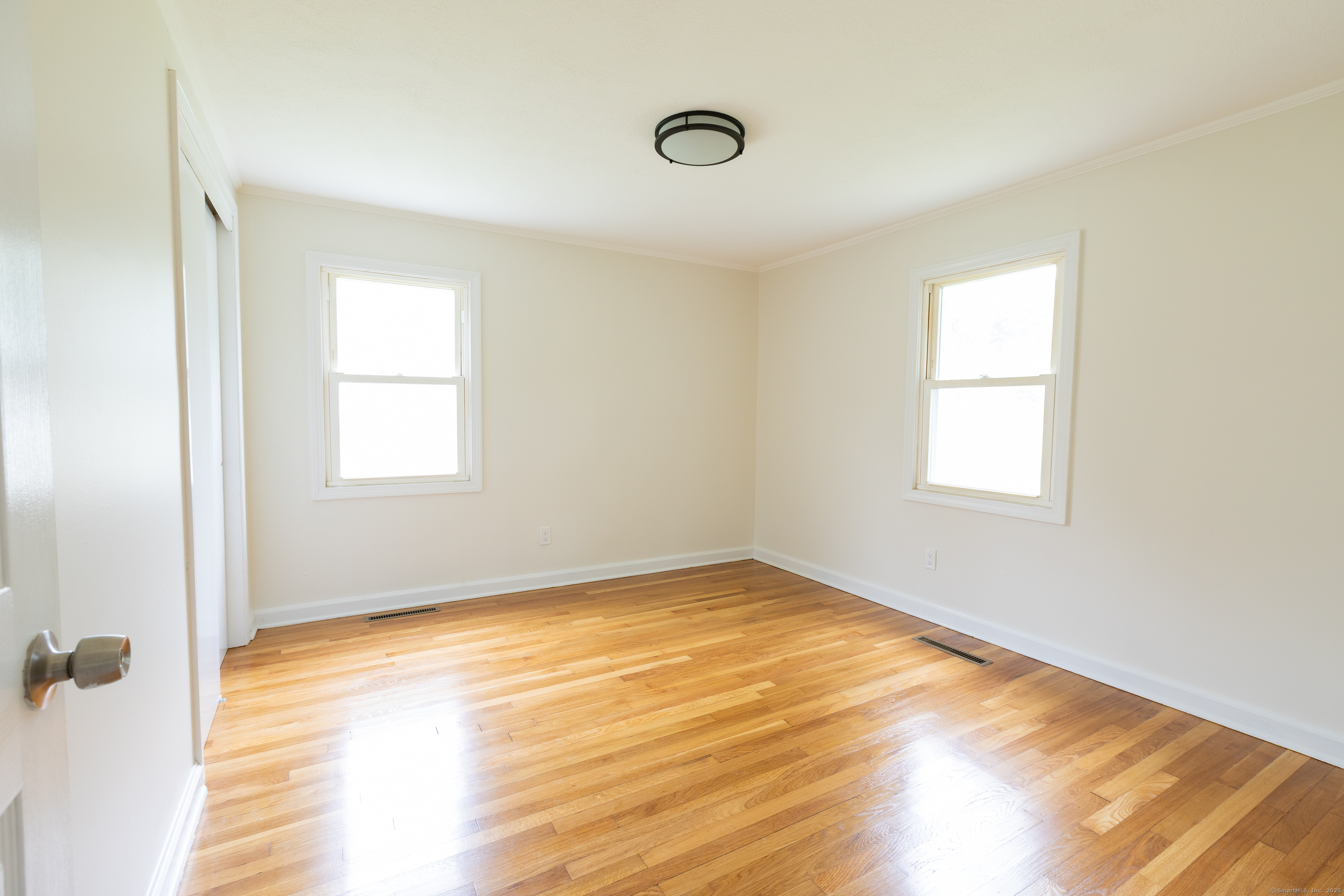 38 Dinwoodie Drive, North Branford, Connecticut image 12