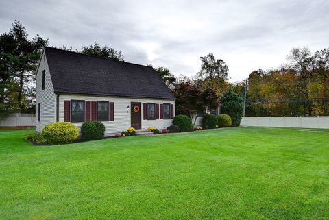 Tiny photo for 4 Blueberry Place, Cheshire, CT 06410 (MLS # 24134461)
