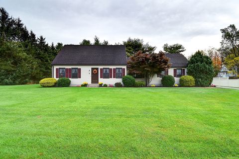 Tiny photo for 4 Blueberry Place, Cheshire, CT 06410 (MLS # 24134461)