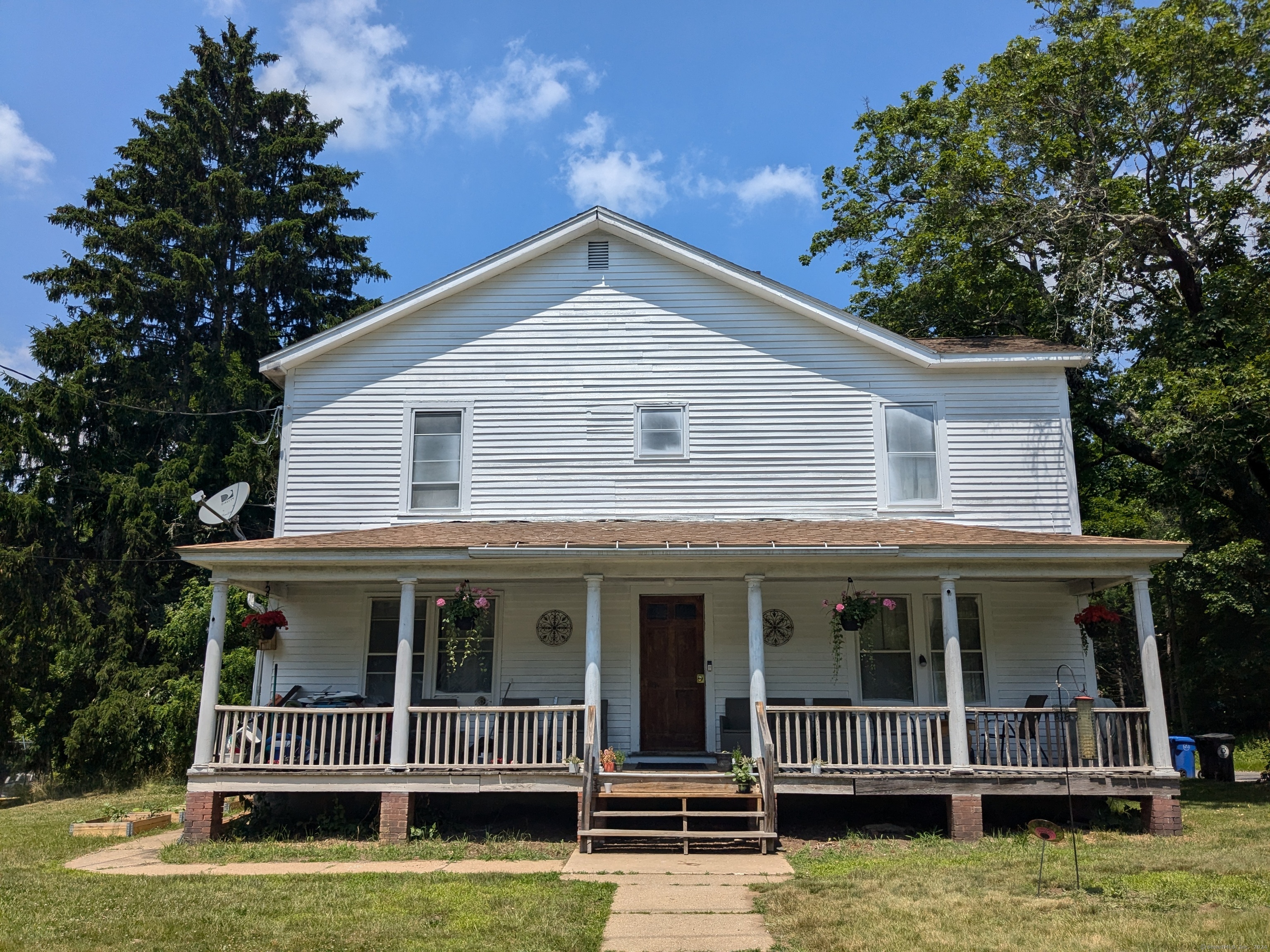 Property for Sale at Pinney Hill Road, Willington, Connecticut - Bedrooms: 8 
Bathrooms: 2 
Rooms: 16  - $385,000