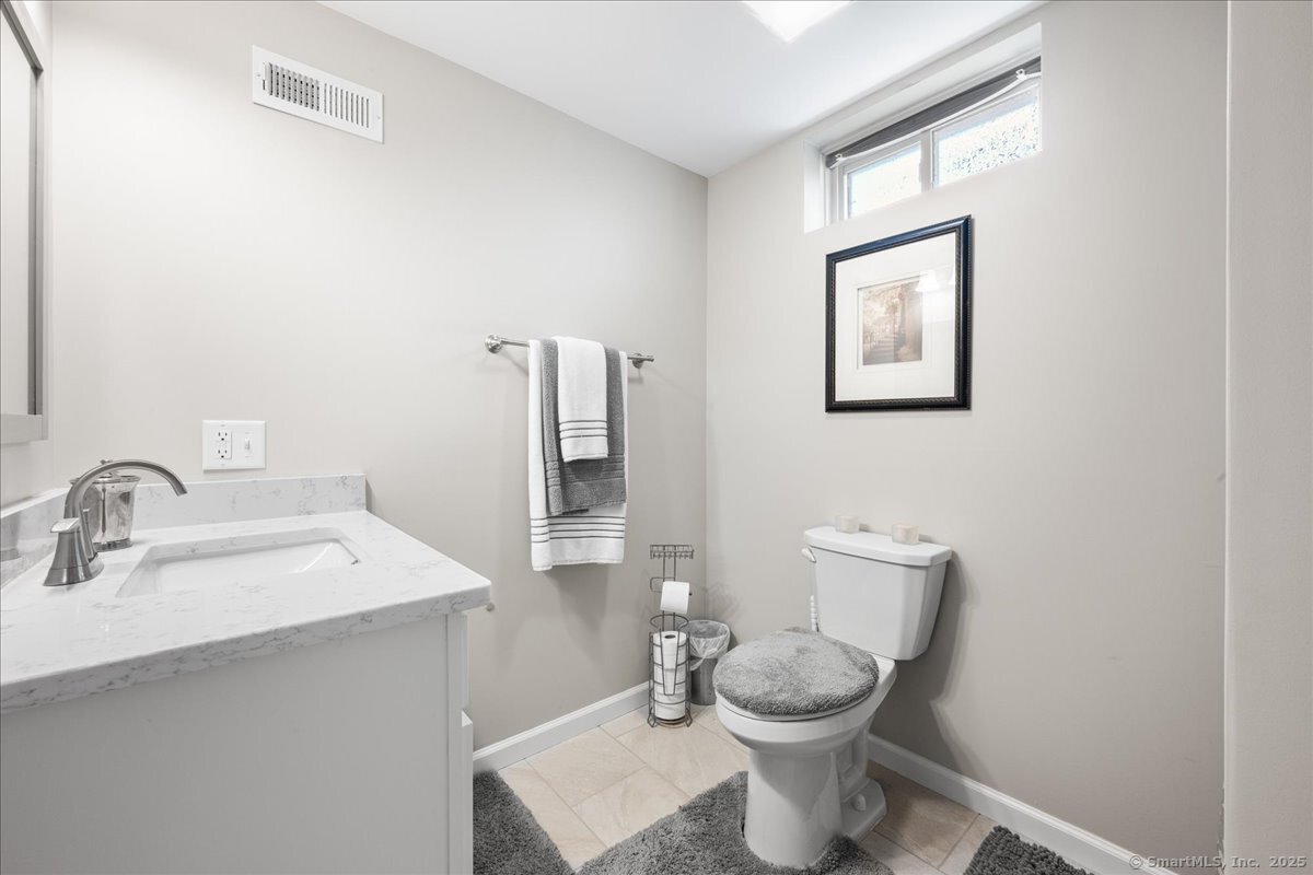 17 Sea View Terrace, Waterford, Connecticut image 29
