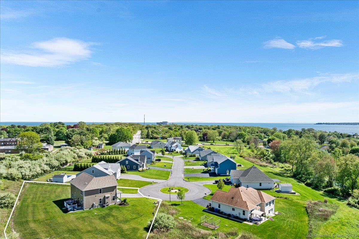 17 Sea View Terrace, Waterford, Connecticut image 7