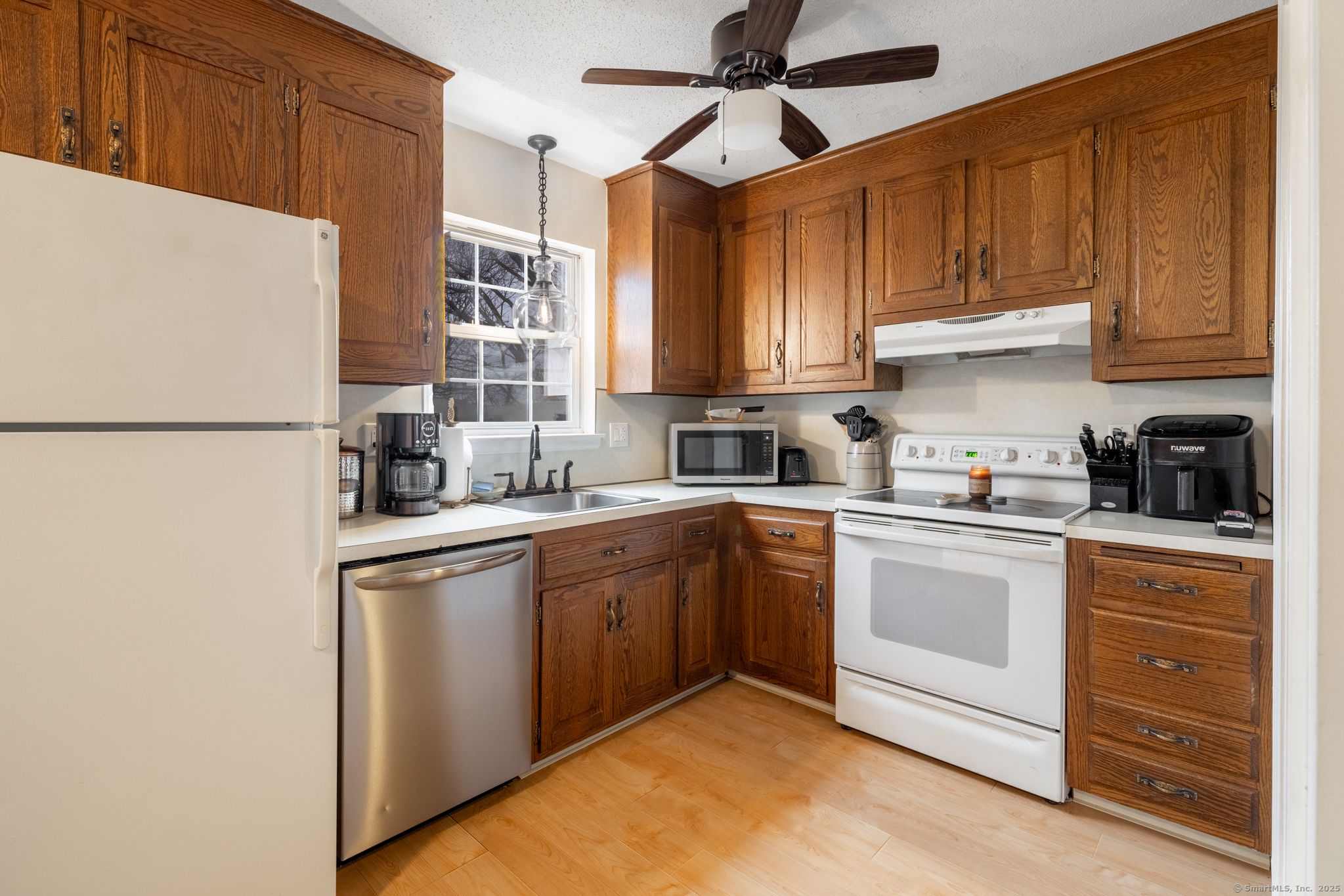 36 Willis Street #APT 4A, Bristol, Connecticut image 11