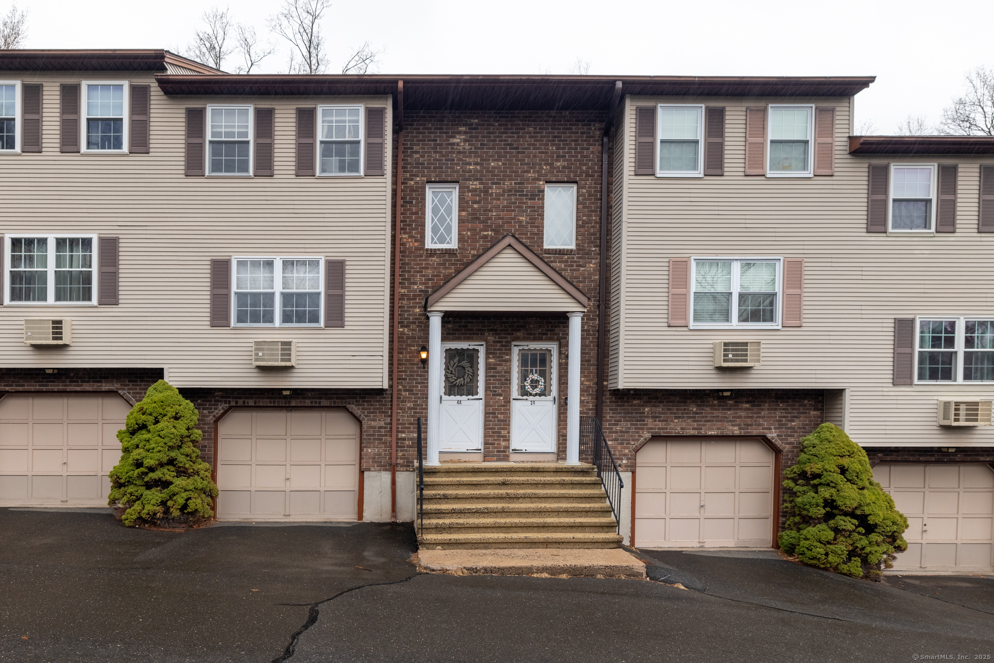 36 Willis Street #APT 4A, Bristol, Connecticut image 1