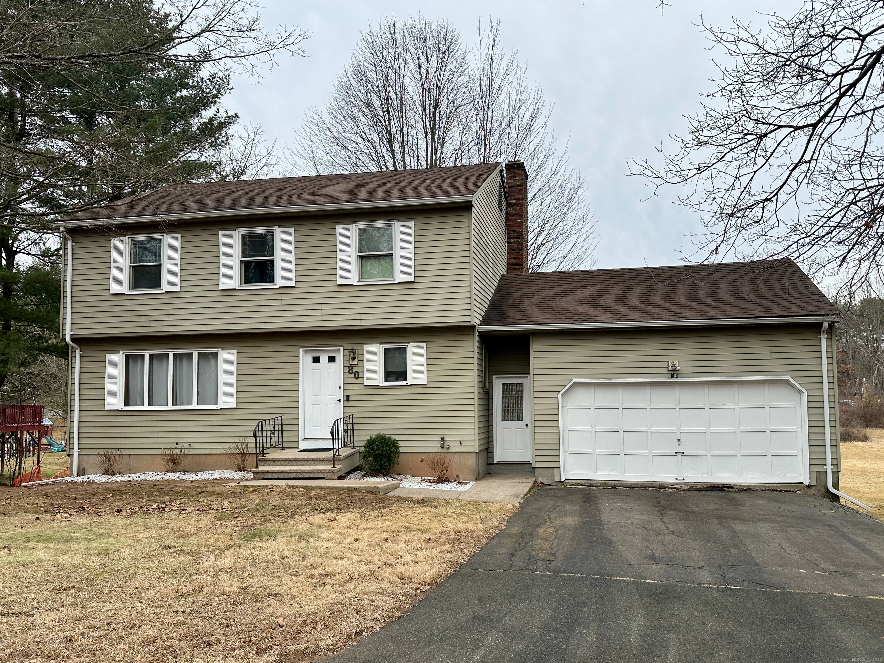 Property for Sale at Barr Road, Meriden, Connecticut - Bedrooms: 3 
Bathrooms: 3 
Rooms: 8  - $325,000