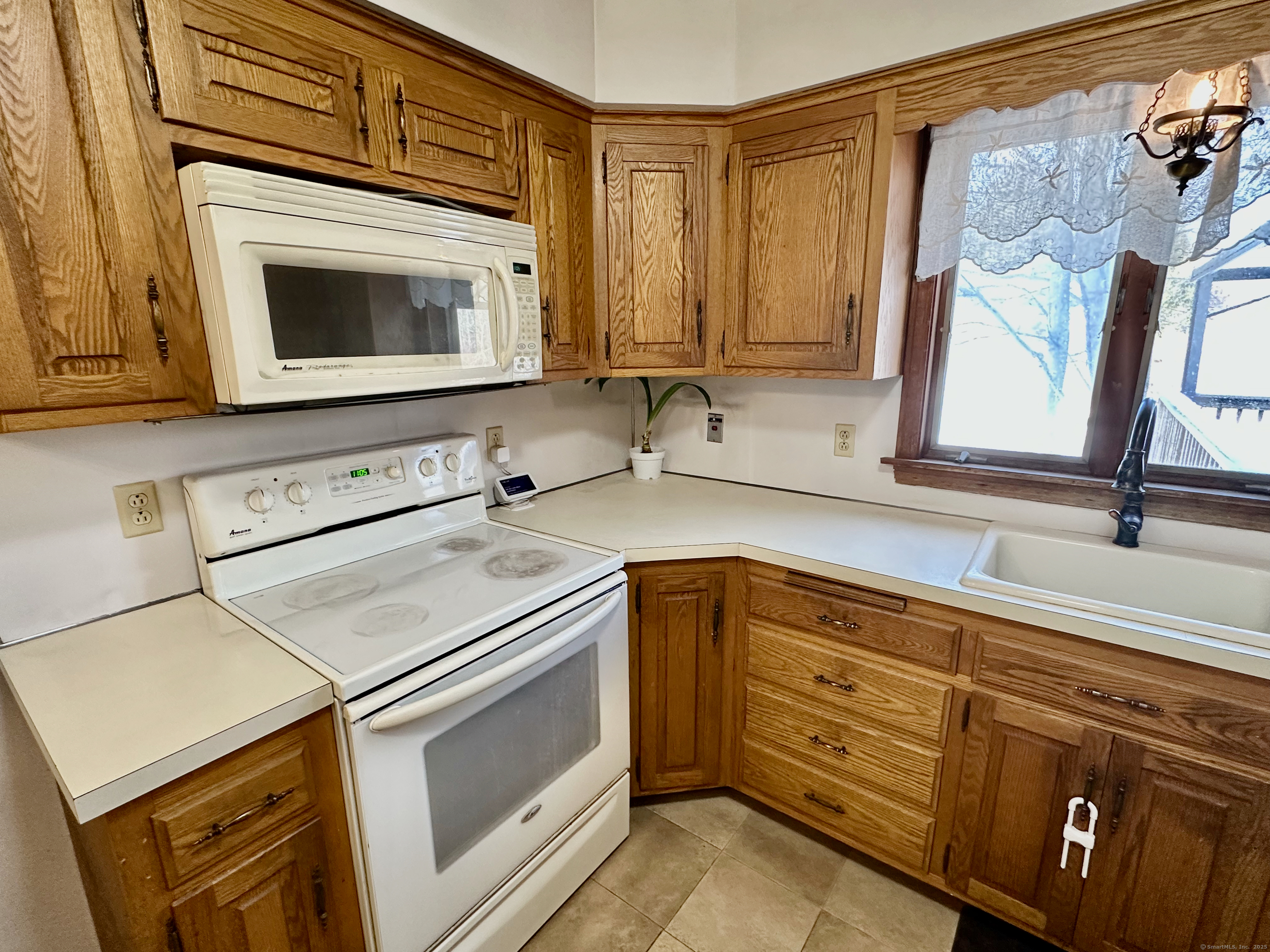 80 Barr Road, Meriden, Connecticut image 9
