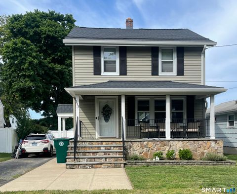 Photo of 143 Klondike Street, Stratford, CT 06615 (MLS # 24191084)