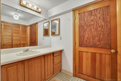 Tiny photo for 11 Locust Lane #11, Farmington, CT 06032 (MLS # 24132224)