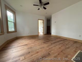 Dixwell Avenue 1, New Haven, Connecticut - 3 Bedrooms  
1 Bathrooms  
5 Rooms - 