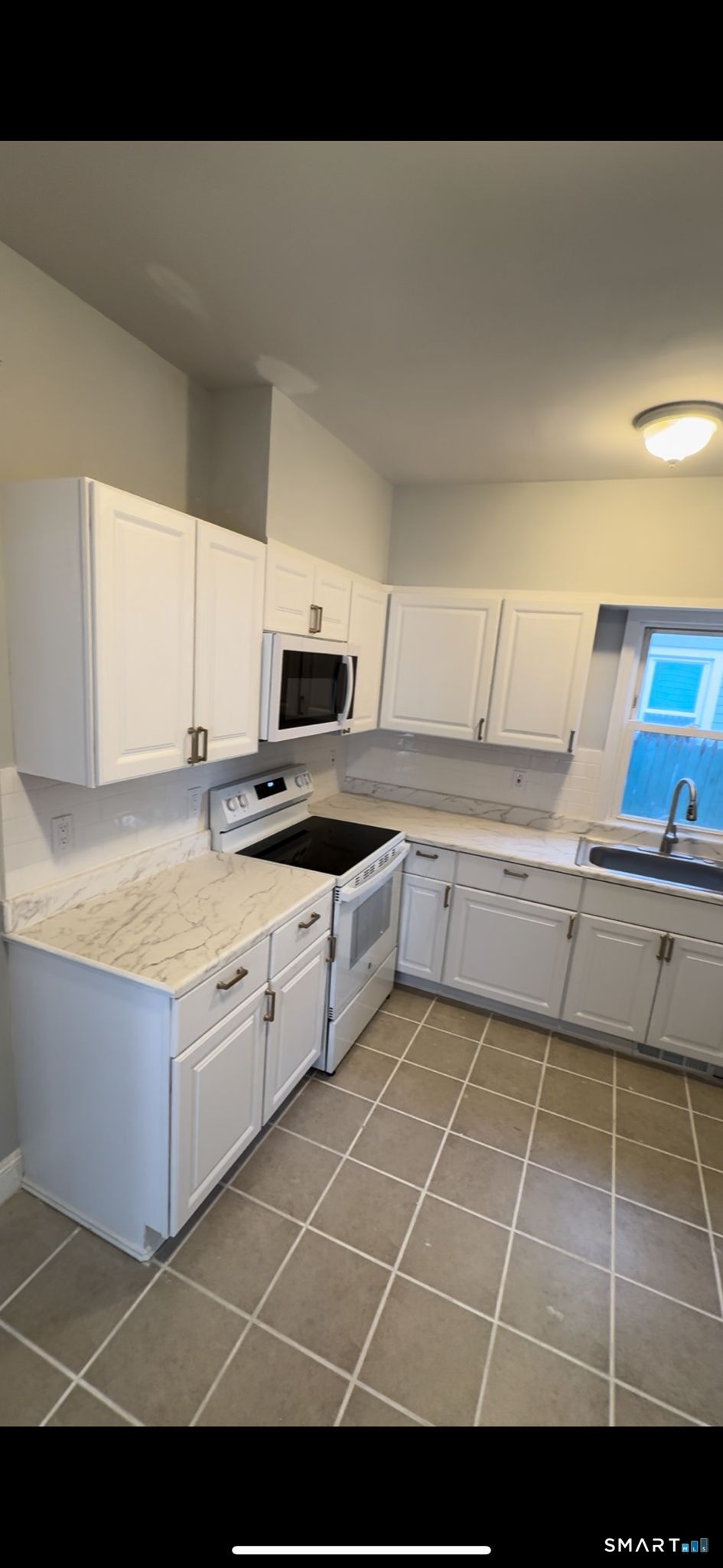 95 New Canaan Avenue 1St Floor