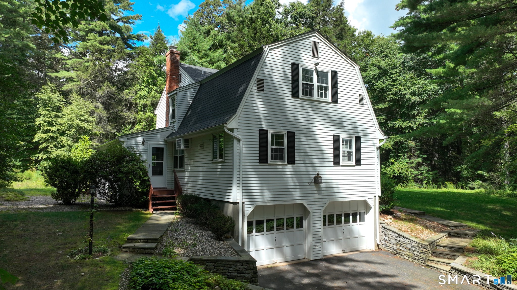 221 Old Farms Road