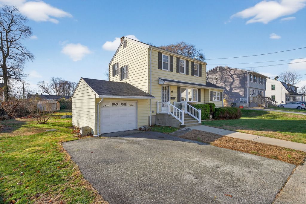 Photo of 59 Godfrey Street, Groton, CT 06340 (MLS # 24142750)