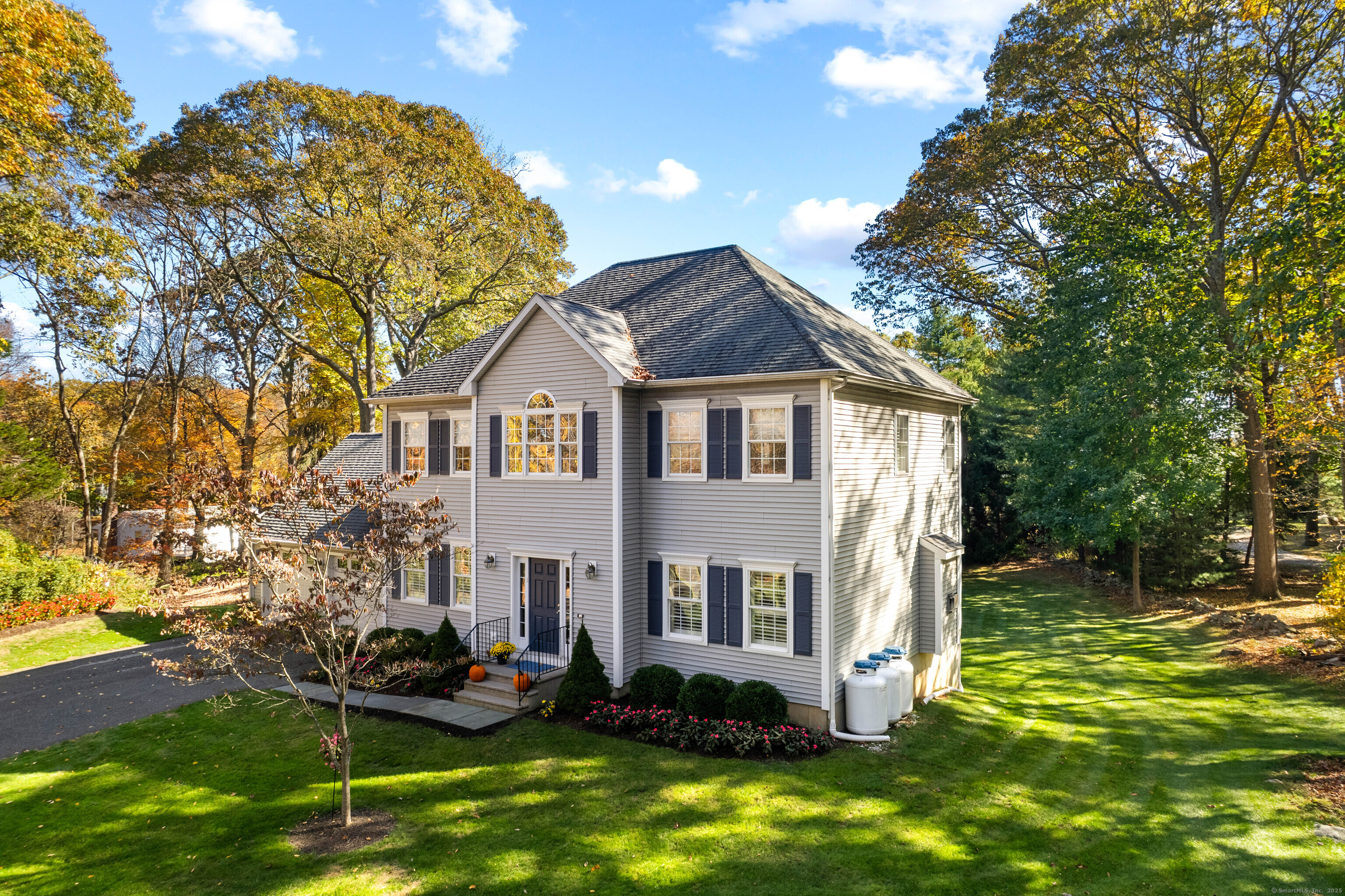 Old Saybrook, Connecticut 06475, United States, 4 Bedrooms Bedrooms, ,3 BathroomsBathrooms,Residential,Pending,235302