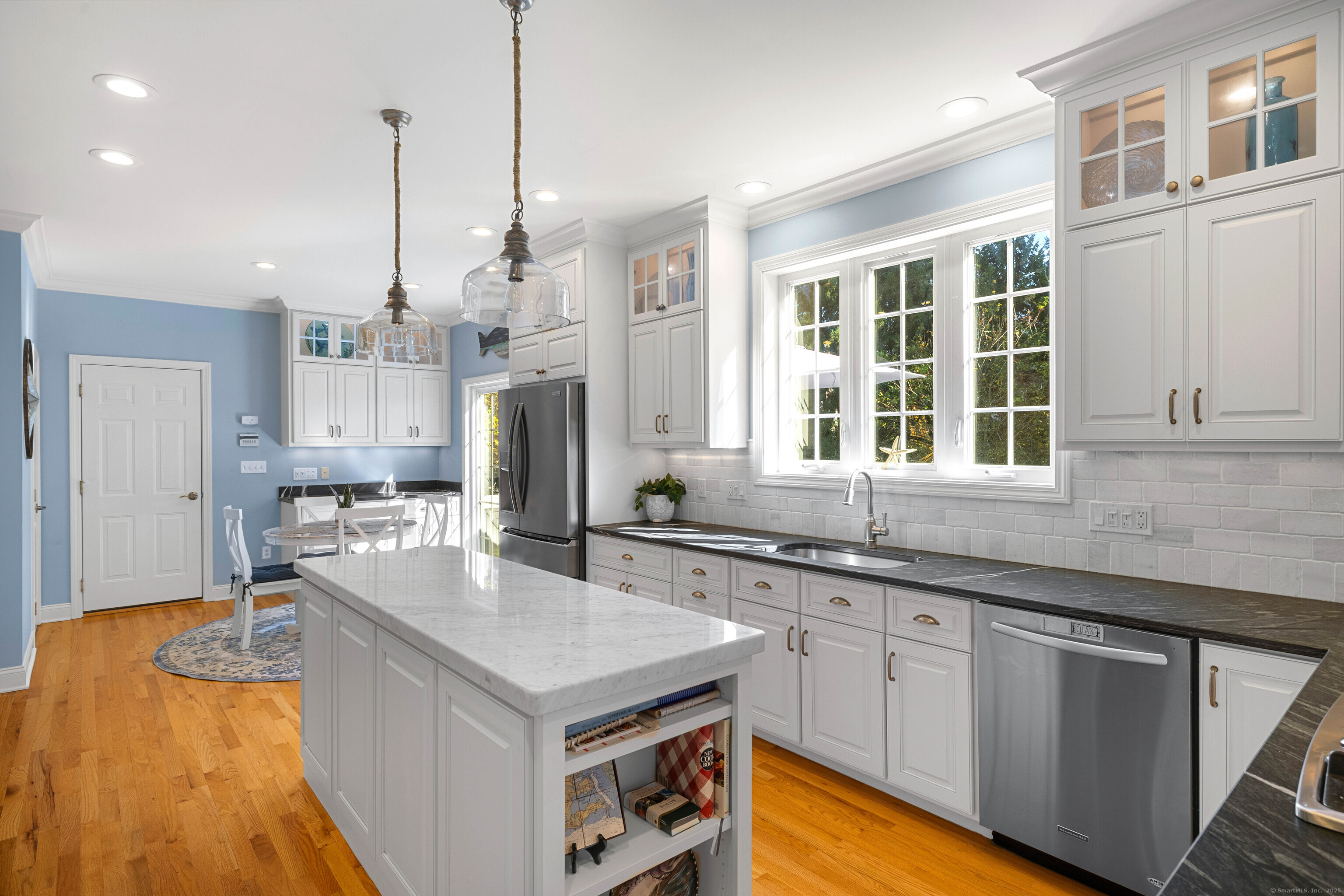 Old Saybrook, Connecticut 06475, United States, 4 Bedrooms Bedrooms, ,3 BathroomsBathrooms,Residential,Pending,235302