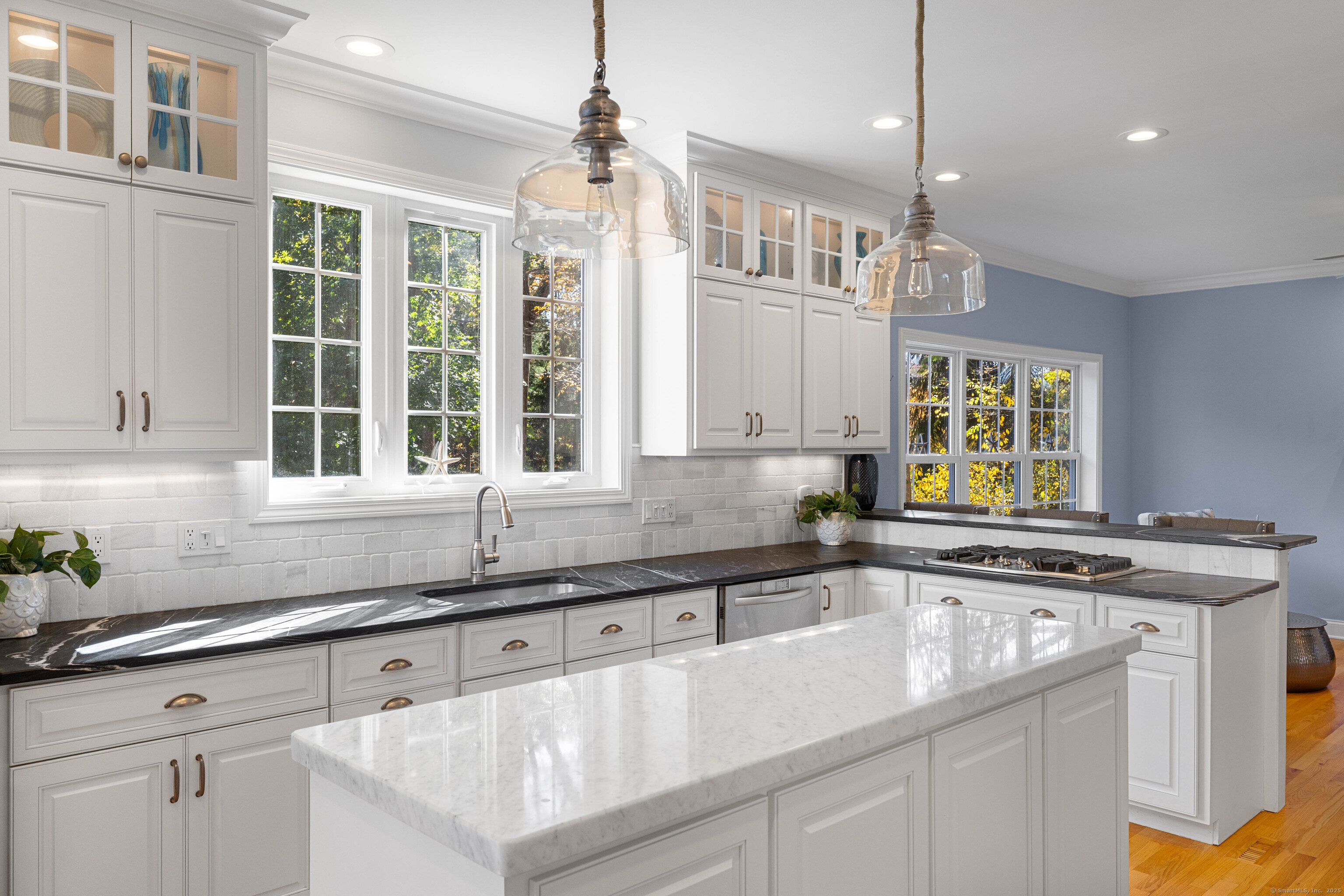 Old Saybrook, Connecticut 06475, United States, 4 Bedrooms Bedrooms, ,3 BathroomsBathrooms,Residential,Pending,235302