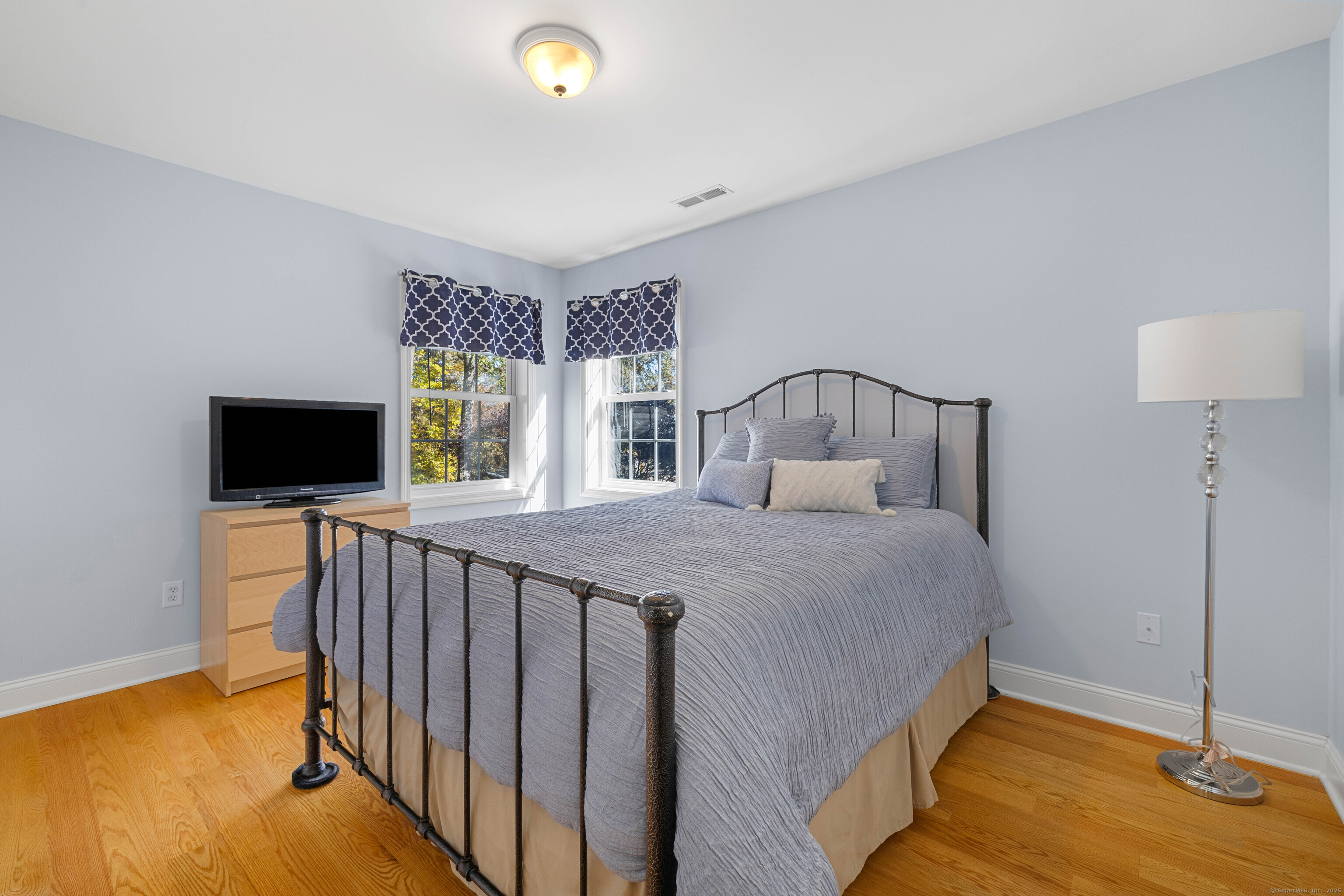 Old Saybrook, Connecticut 06475, United States, 4 Bedrooms Bedrooms, ,3 BathroomsBathrooms,Residential,Pending,235302