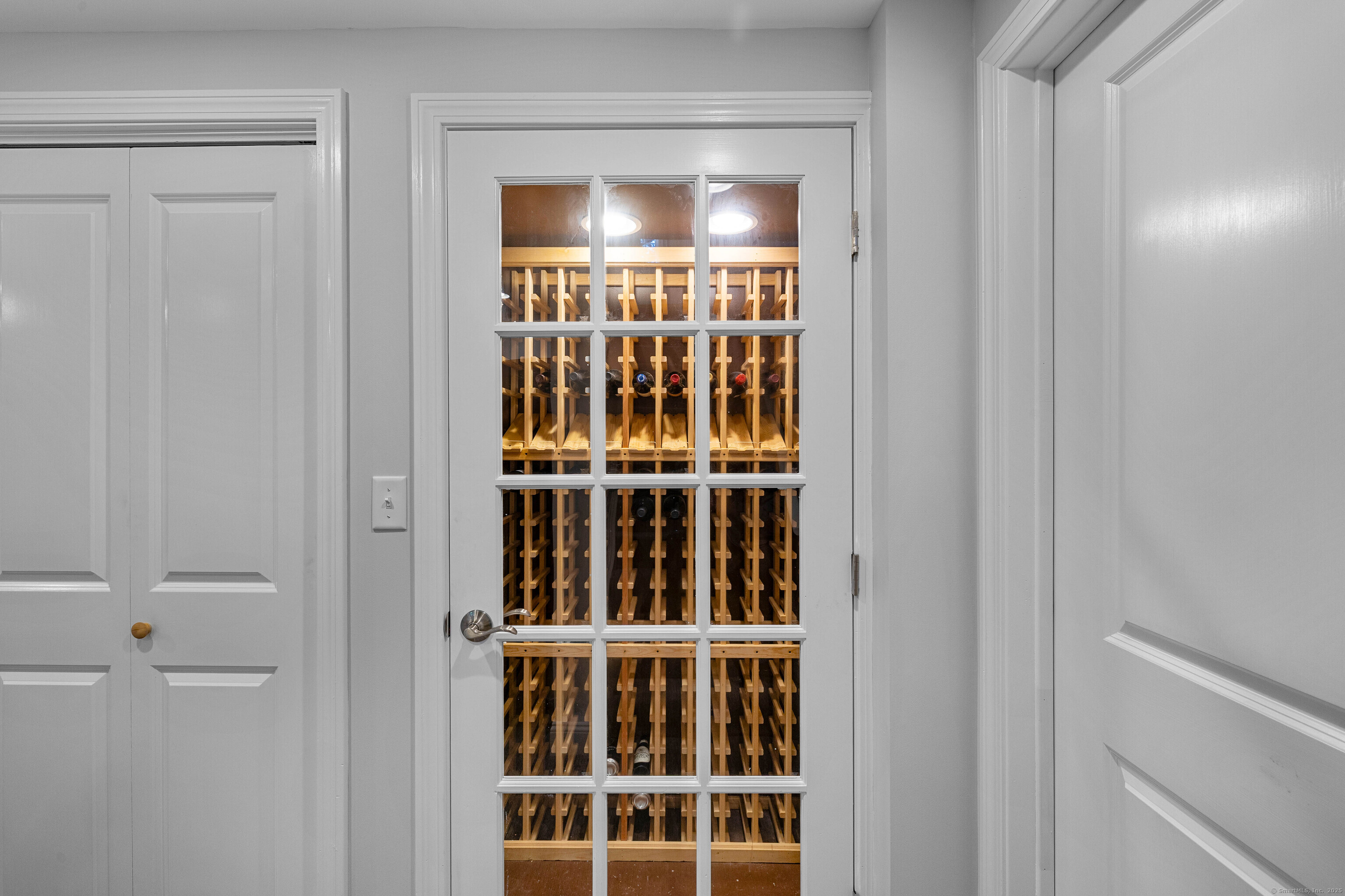 Old Saybrook, Connecticut 06475, United States, 4 Bedrooms Bedrooms, ,3 BathroomsBathrooms,Residential,Pending,235302