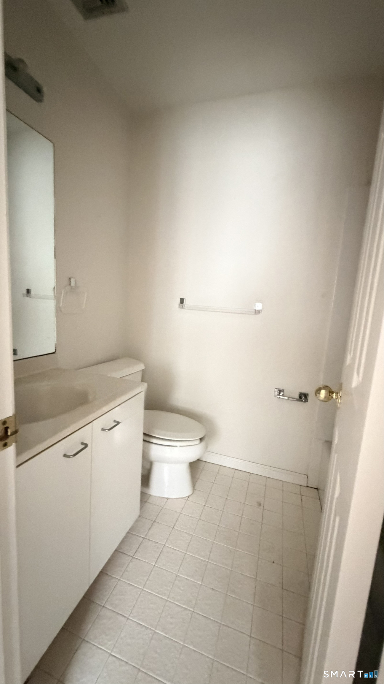 1900 Summer Street 7