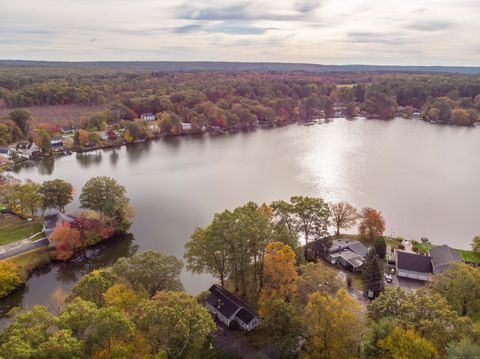 51 Becola Road Thompson CT 06277