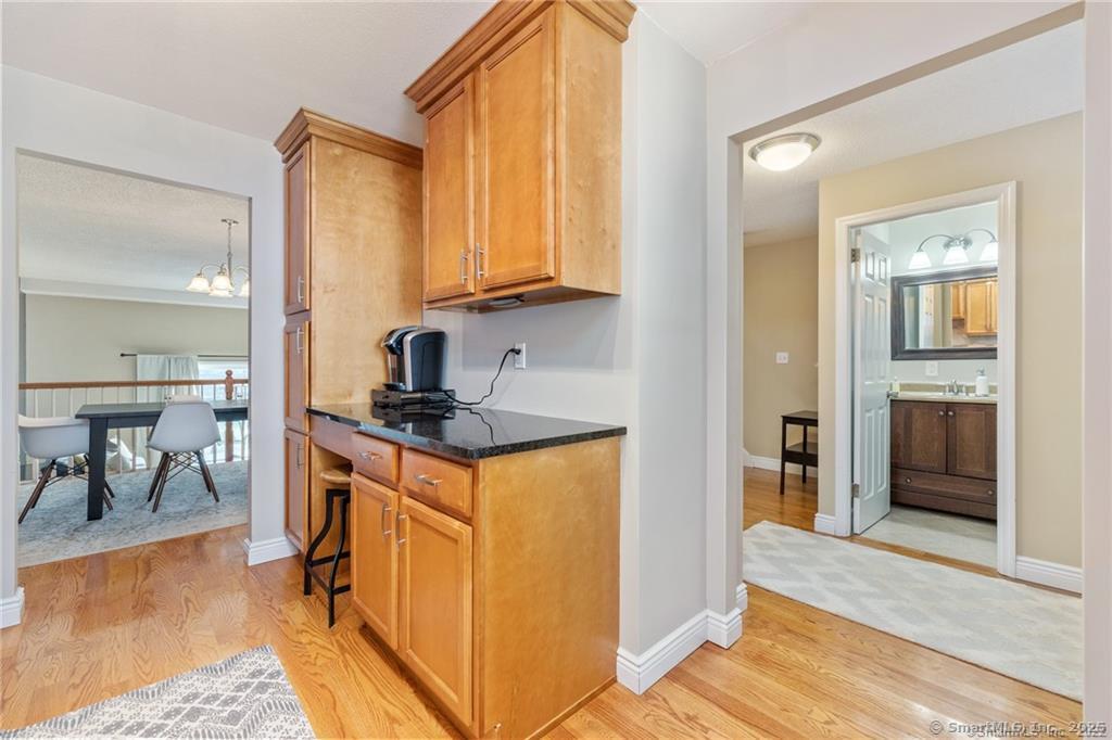 New Britain, Connecticut 06053, United States, 3 Bedrooms Bedrooms, ,3 BathroomsBathrooms,Residential,Pending,222549