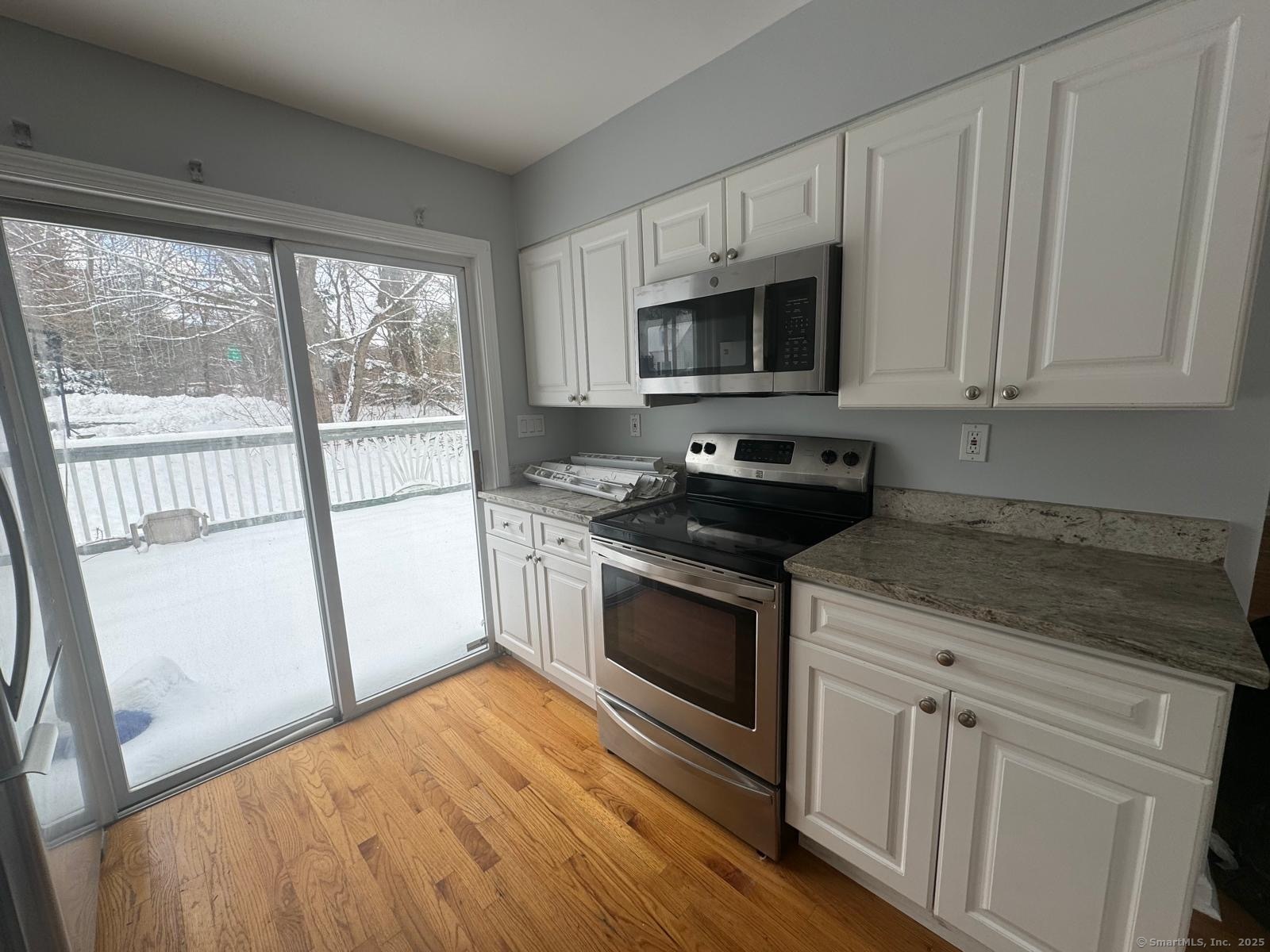 26 Pequonnock Road, Trumbull, Connecticut image 3