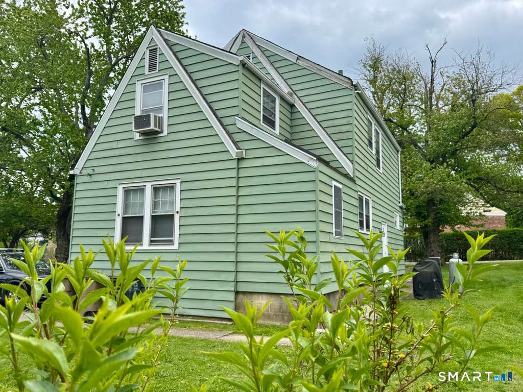 262 Hamilton Avenue