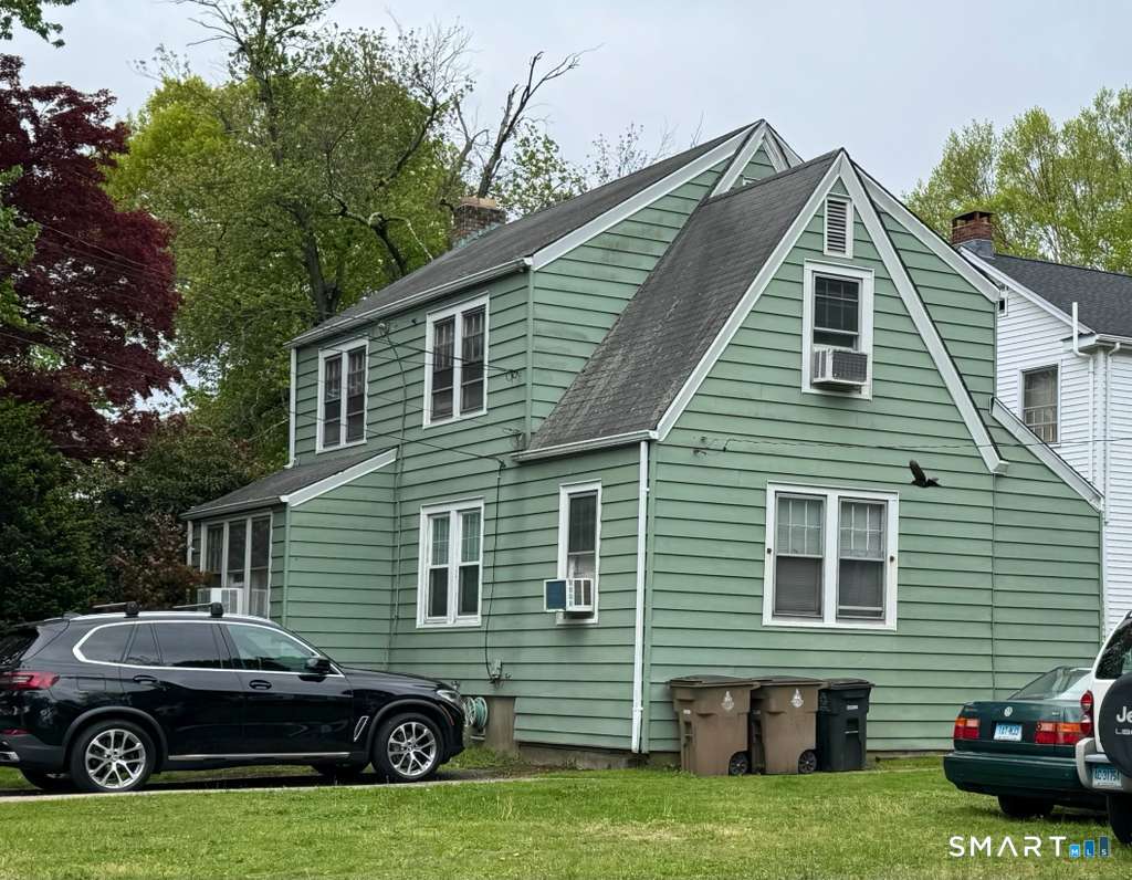 262 Hamilton Avenue