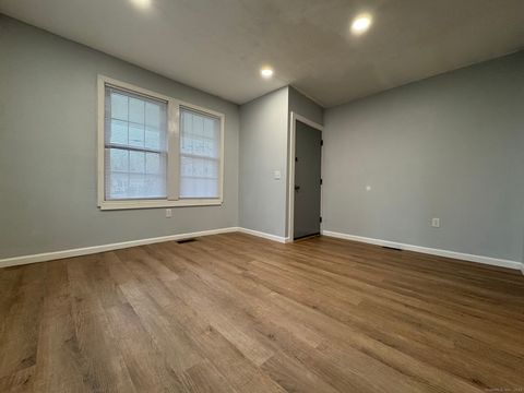 Tiny photo for 9 South Street #B, Cromwell, CT 06416 (MLS # 24142284)