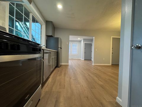 Tiny photo for 9 South Street #B, Cromwell, CT 06416 (MLS # 24142284)