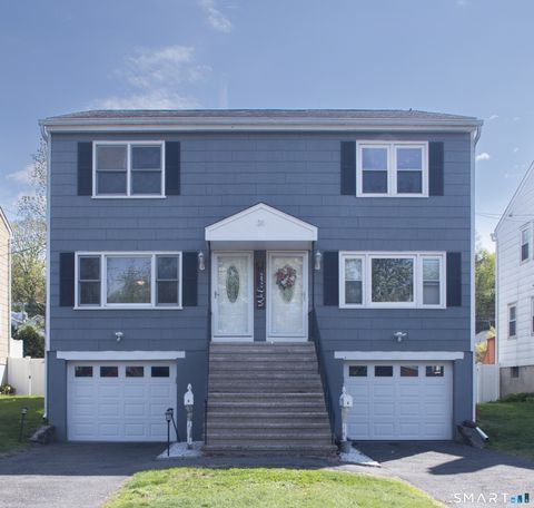 Photo of 31-A Hollow Wood Lane, Greenwich, CT 06831 (MLS # 24168303)