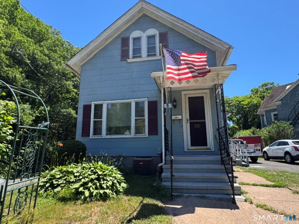 Photo of 307 View Street, New Haven, CT 06511 (MLS # 24185987)