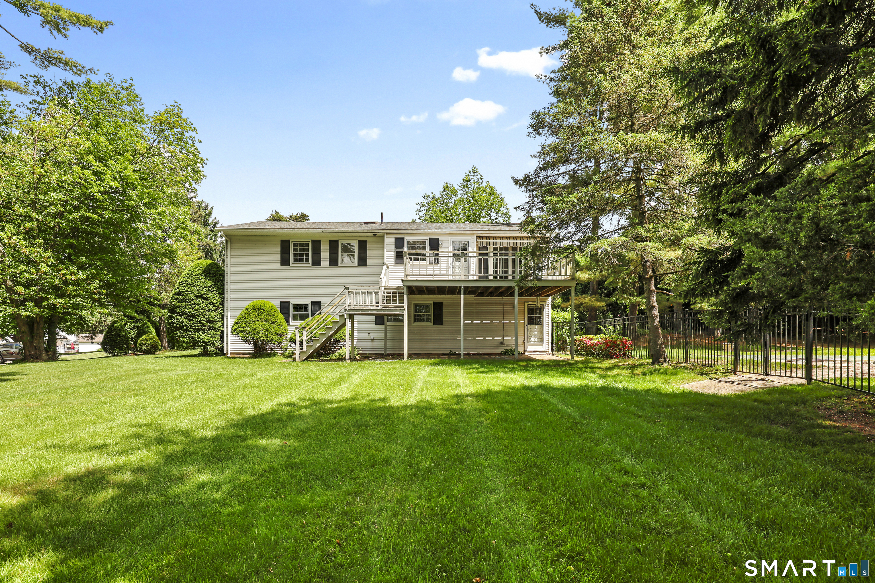17 Howard Drive
