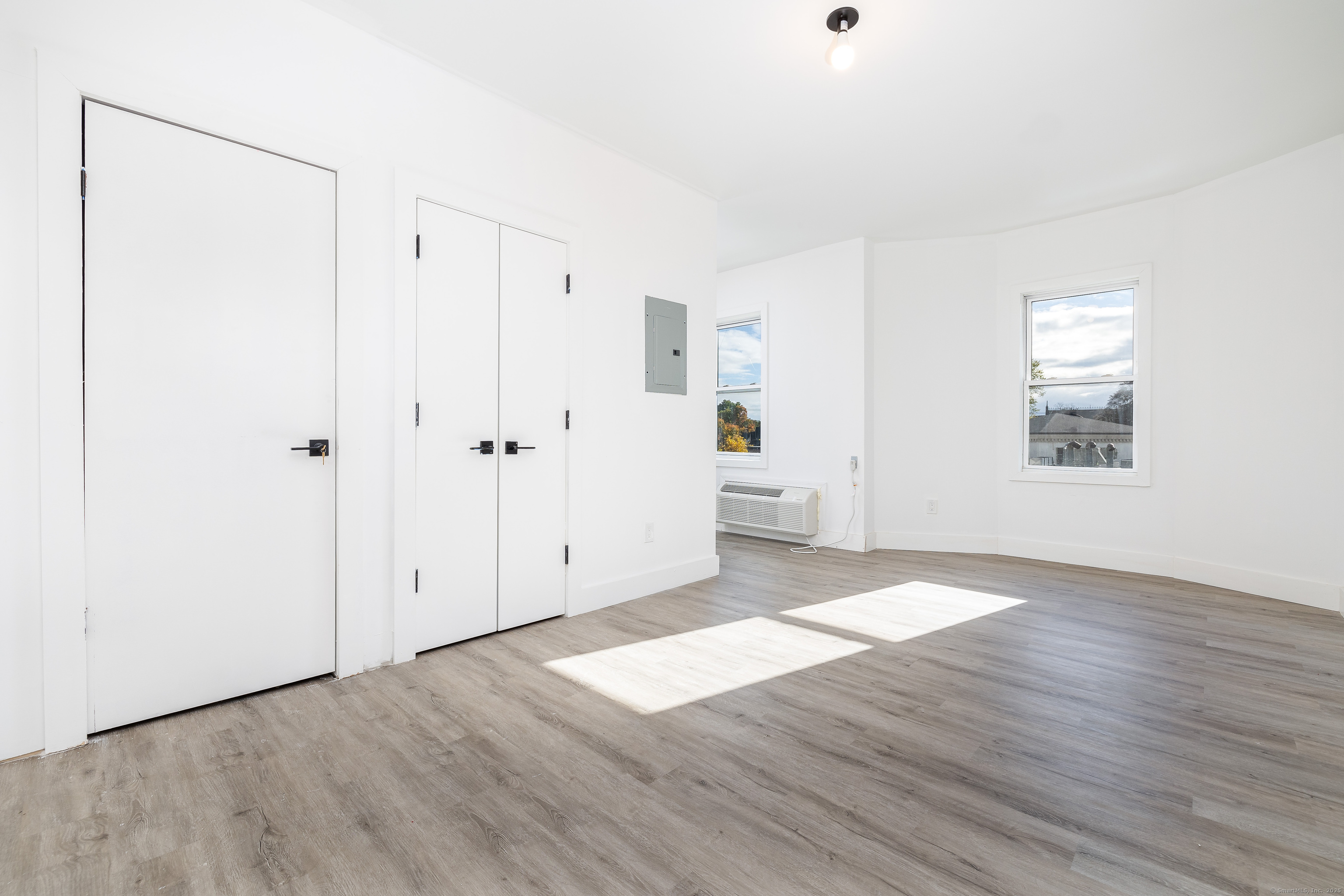 1252 Main Street 303