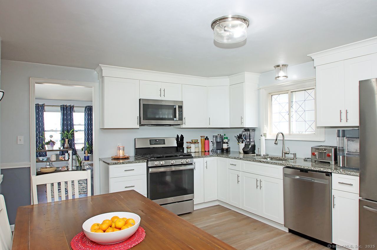 30 Norman Street, Waterbury, Connecticut image 8