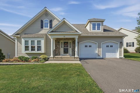 Photo of 32 Dogwood Court #32, Rocky Hill, CT 06067 (MLS # 24195405)