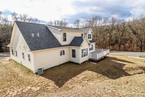 A home in New Milford