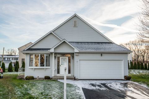 Photo of 17 Mulberry Court, Newington, CT 06111 (MLS # 24142959)