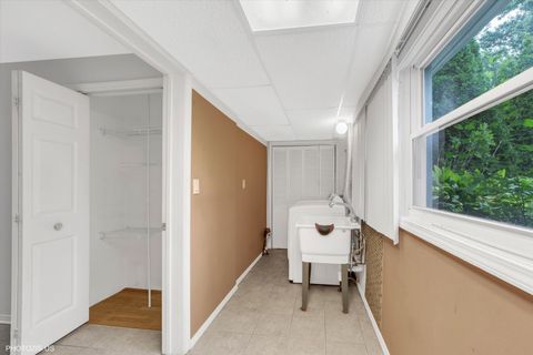 Tiny photo for 2522 N Chestnut Avenue, Arlington Heights, IL 60004 (MLS # 12471951)