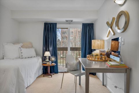 Tiny photo for 1738 Chicago Avenue #301, Evanston, IL 60201 (MLS # 12538961)